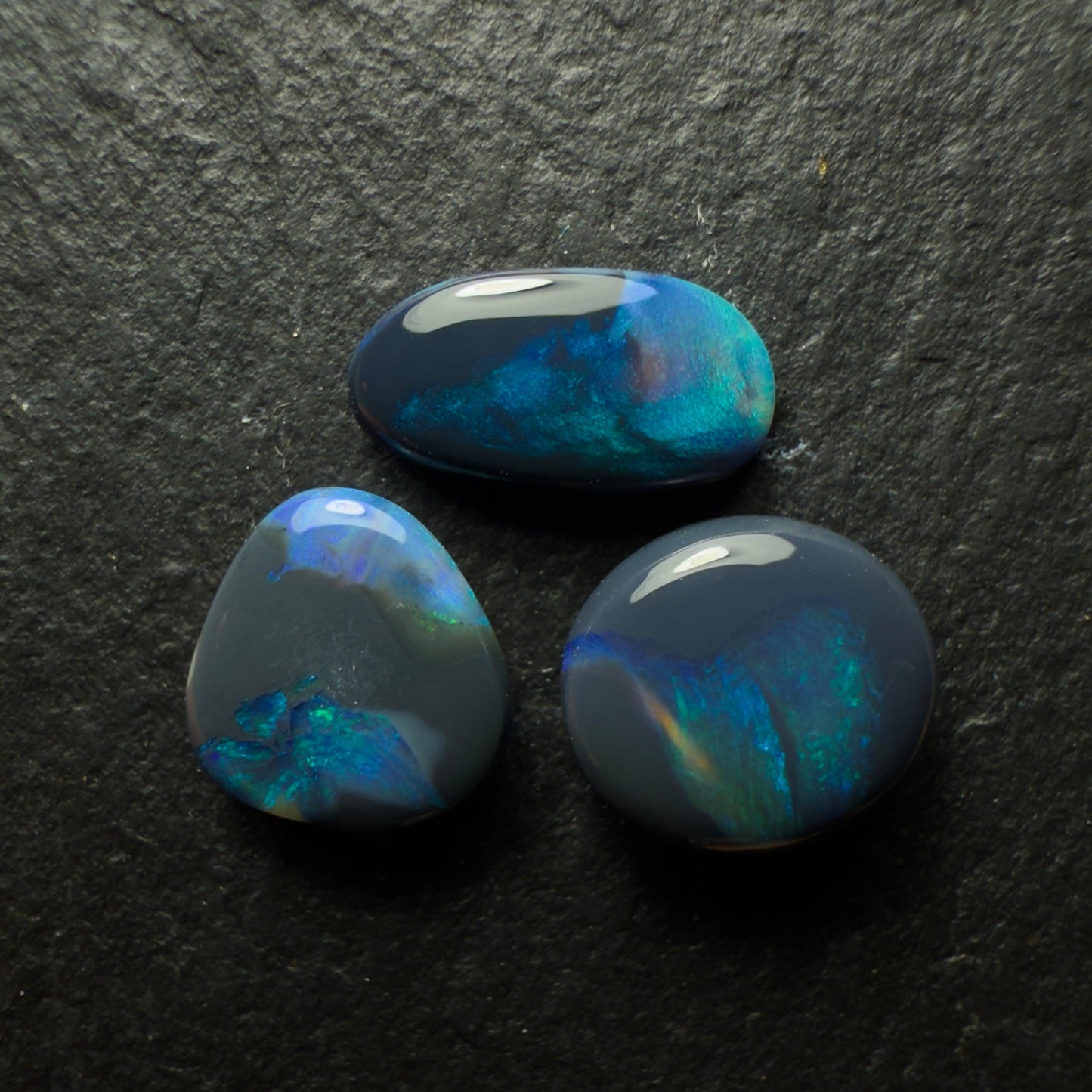 BUNDLE (Price For Parcel) Black Opals With Streaks Of Green And Blue