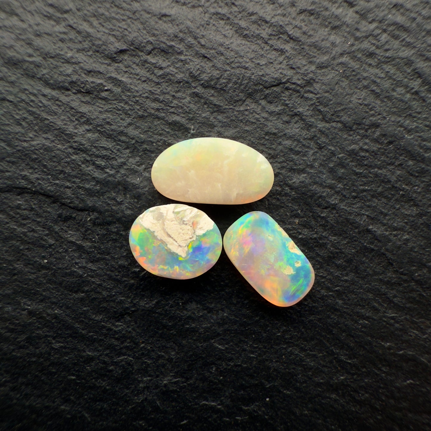 1.58ct (Price For Parcel) Small Bright Crystal opals With Warm Colors