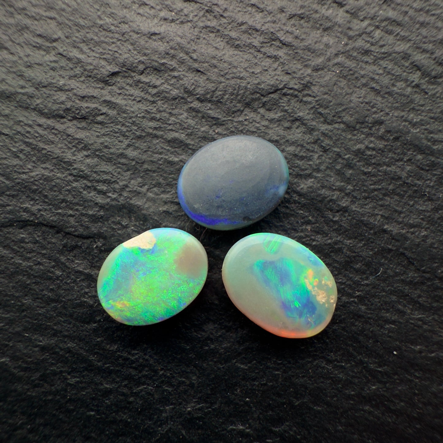 2.5ct BUNDLE (Price For Parcel) Assorted Opals With Bright color Palettes