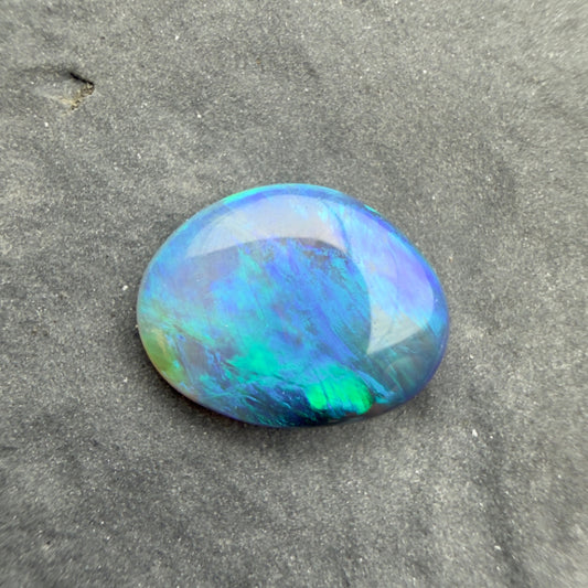 1.1cts Crystal Opal With A Green Blue Play Of Color, From Lightning Ridge Australia