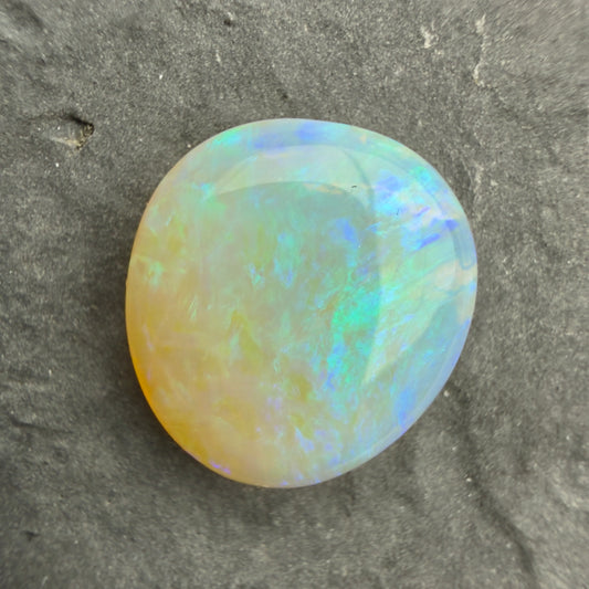 3.95cts Affordable Crystal Opal With A Green Blue Play Of Color, From Lightning Ridge Australia