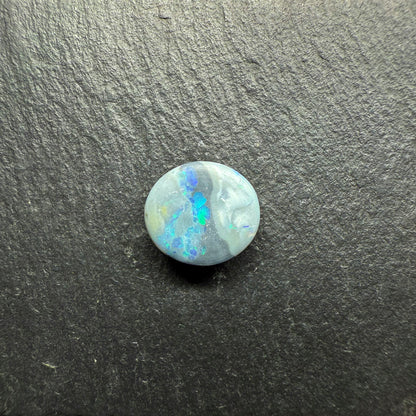 Black Opal With Great Color Dispersal And A Small Flash Pattern