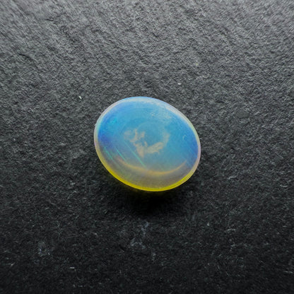 1.9ct Gem Crystal Opal With World Class Chaff pattern And Hints Of Blue