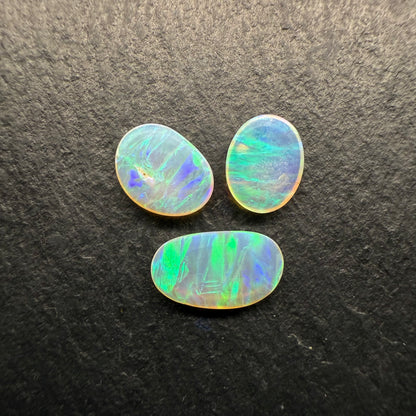 BUNDLE (Price For Parcel) These Stones Have An Incredibly Rare Paint Brush Pattern, With Vertical Dashes Of Color Across The Stone s