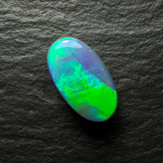 1.61ct Black Opal, This Gem Has A Vivid Green-Blue Color Palette And Broadflash Pattern