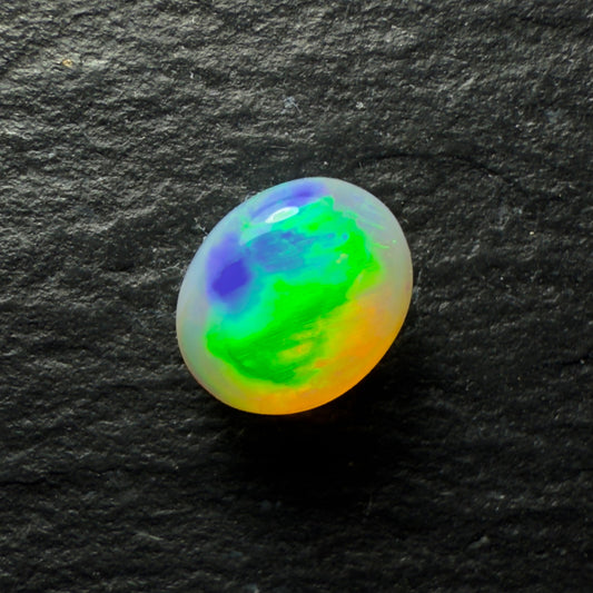 0.78ct Top Gem Crystal Opal, This Gem Has A Brilliant Metallic Gold-Green Color Palette And Lots Of Depth