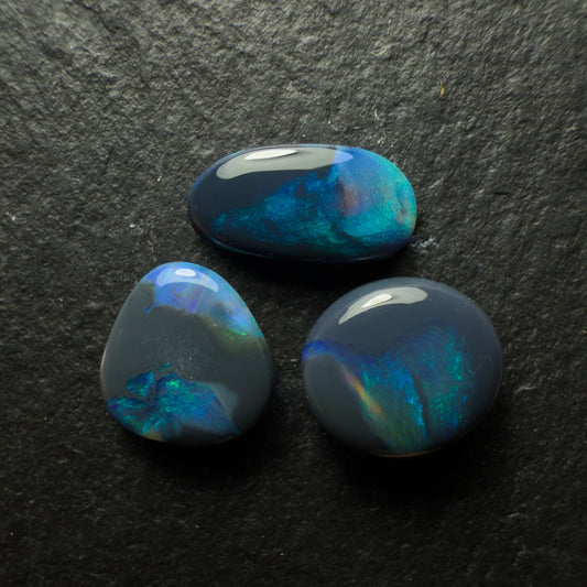 BUNDLE (Price For Parcel) Black Opals With Streaks Of Green And Blue
