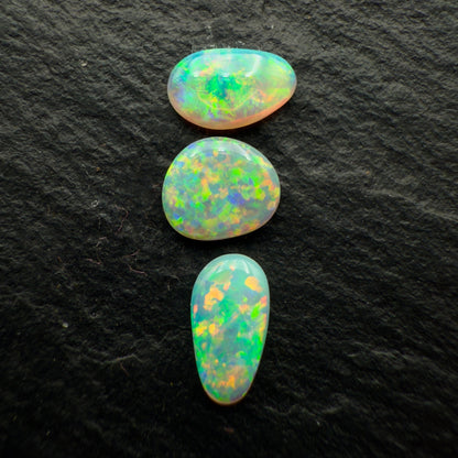 1.1ct Bundle (Price For Parcel) Crystal Opals With Bright full faced Multi Color Palettes