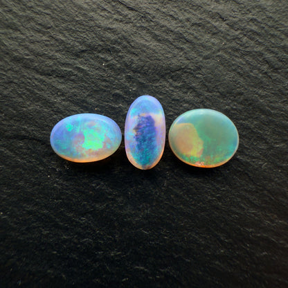2.5ct BUNDLE (Price For Parcel) Crystal Opals With Full Face Color And Lots Of Depth
