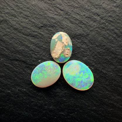 3.19ct BUNDLE (Price For Parcel) Crystal Opals With Bright greens And Yellows