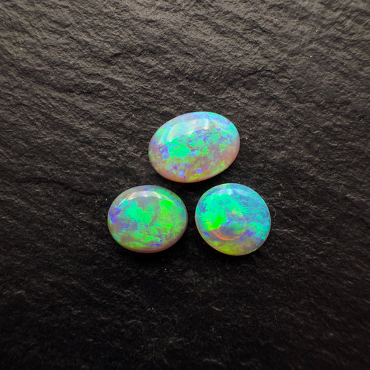 1.58ct BUNDLE (Price For Parcel) Small Bright Dark Opals With Minty Green-Blue Colors