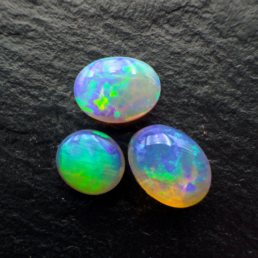 2.1ct BUNDLE (Price For Parcel) Crystal Opals With Vivid Metallic Green Color Play