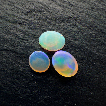 2.1ct BUNDLE (Price For Parcel) Crystal Opals With Vivid Metallic Green Color Play