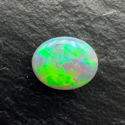 1.04ct Affordable Dark Opal With A Vivid Green Broadflash Pattern