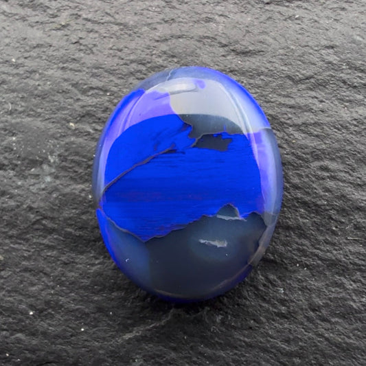 1.5cts Affordable Black Opal With Deep Blue Broadflash Pattern