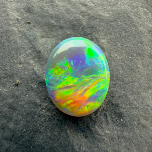 0.69cts Gem Crystal Opal With Green Yellow Gold Pattern