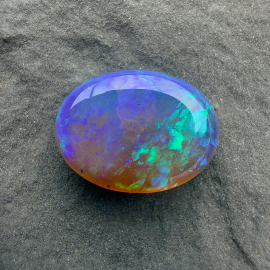 2cts Gem Crystal Opal With Green Blue Pattern