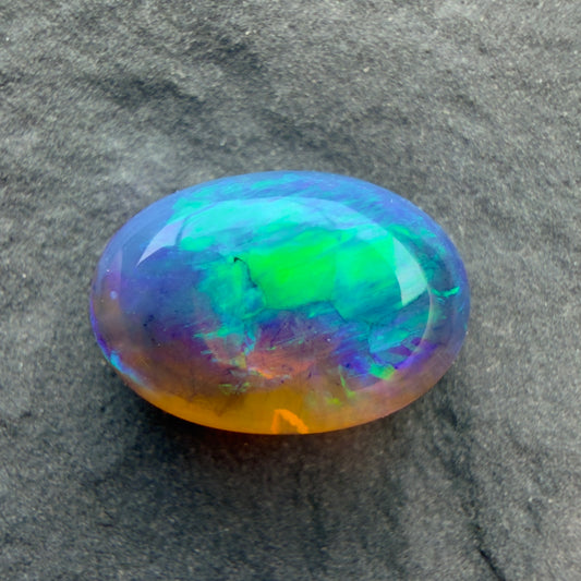 2.35cts Gem Crystal Opal With Green Blue Pattern