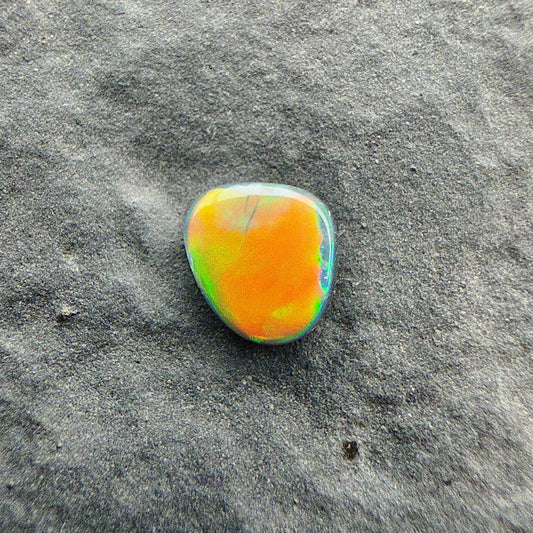 0.26cts Top Gem Micro Black Opal With A Green Yellow Gold Pattern