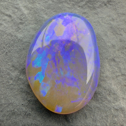 4.5cts Affordable Gem Crystal Opal With An Electric Blue Pattern