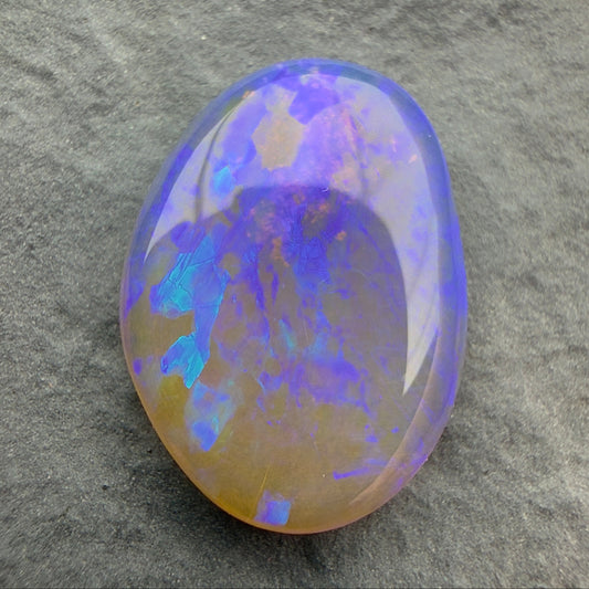 4.5cts Affordable Gem Crystal Opal With An Electric Blue Pattern