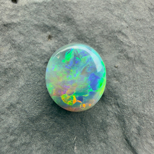 1.45cts Affordable Dark Opal With A Green Yellow Gold Pattern