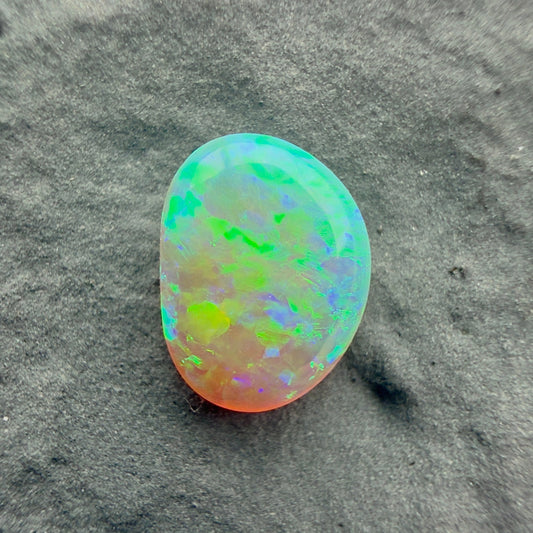 0.77cts Affordable Gem Crystal Opal With A Green Blue Pattern