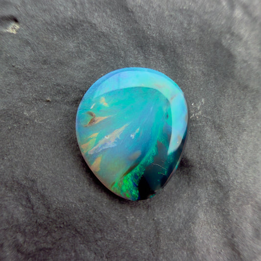 0.84cts Affordable Dark Opal With A Green Blue Palette