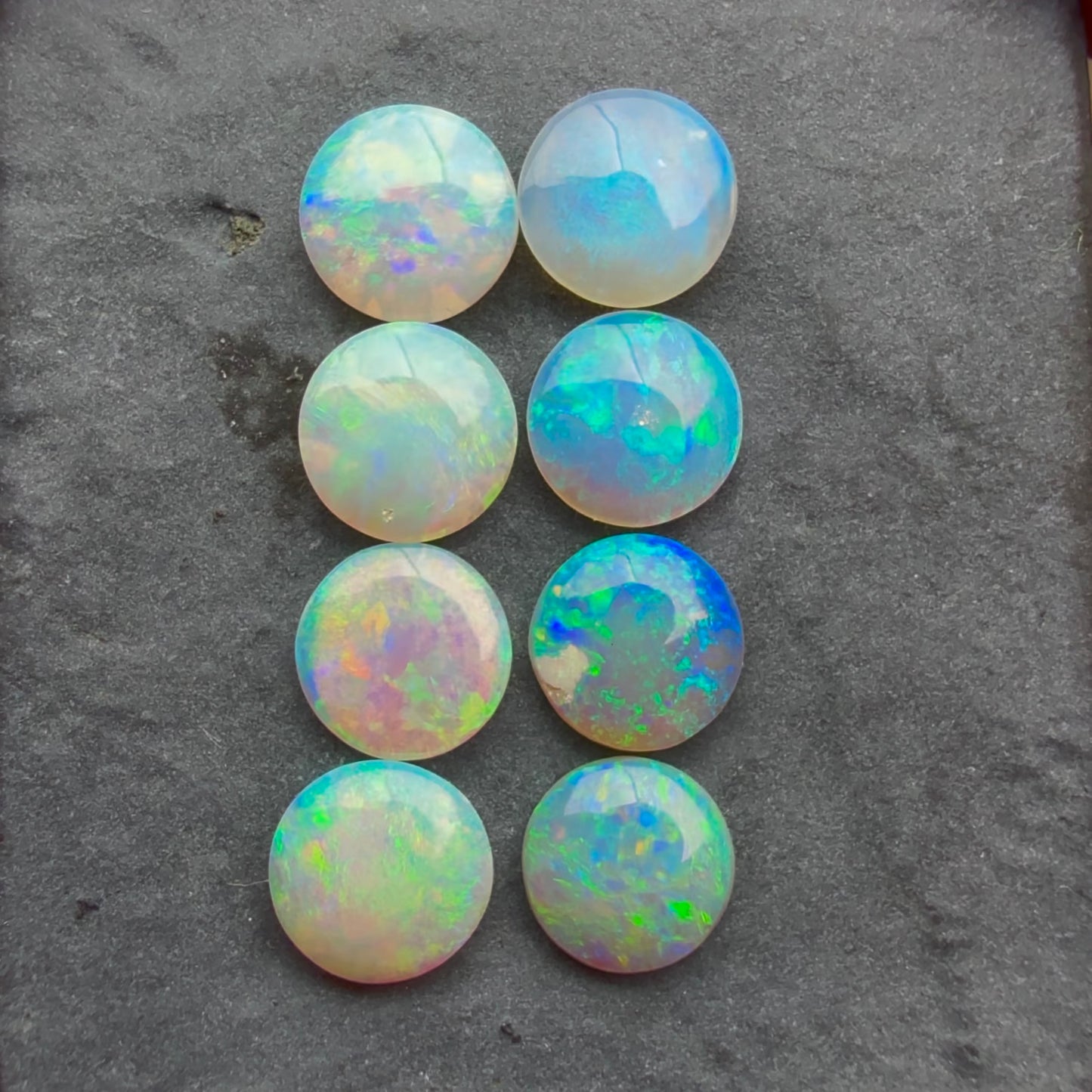 (Price For Parcel) 5mm Round Crystal Opals With A Green Blue Play Of Color, From Lightning Ridge Australia