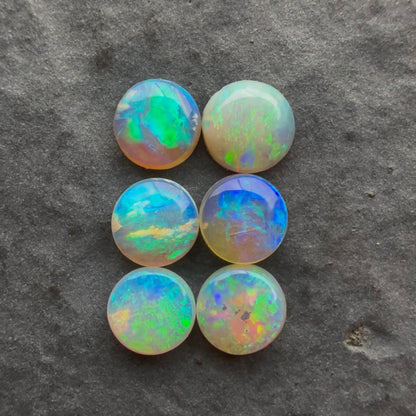 (Price For Parcel) 4mm Round Crystal Opals With A Green Blue Play Of Color, From Lightning Ridge Australia