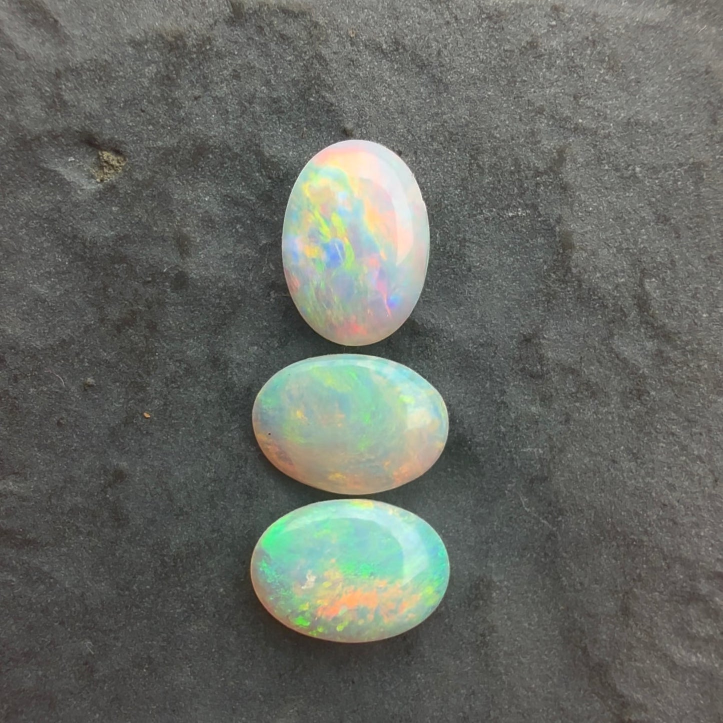 6mm x 4mm Crystal Opal Bundle With Red Pink Multicolor Play Of Color, From Lightning Ridge Australia