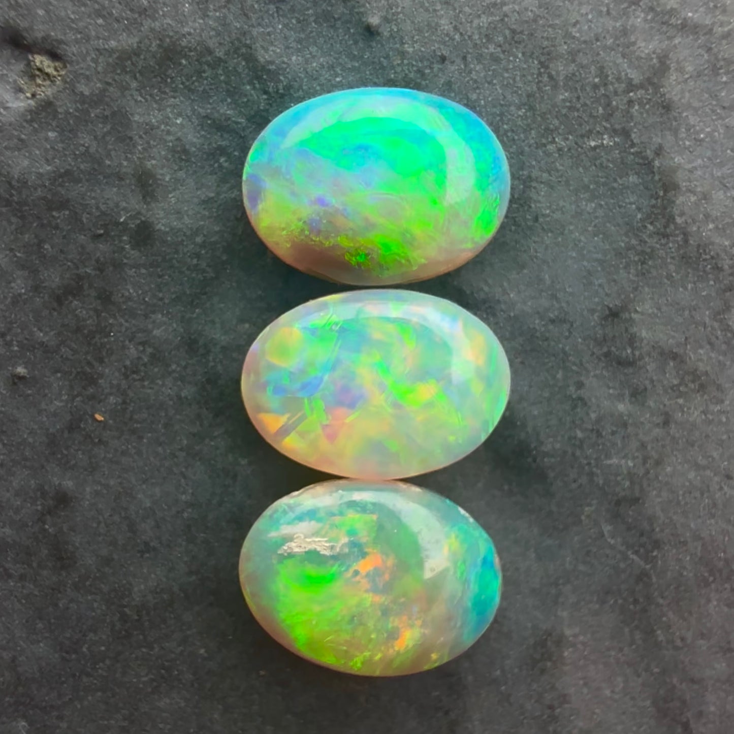 6mm x 4mm Crystal Opal Bundle With Green Yellow Gold Play Of Color, From Lightning Ridge Australia