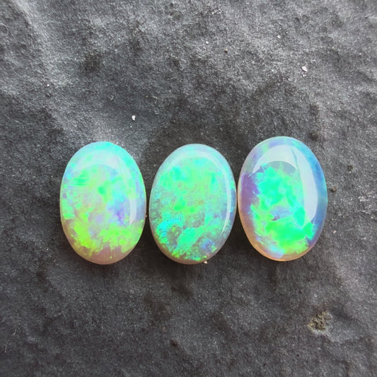 6mm x 4mm Crystal Opal Bundle With Green Blue Play Of Color, From Lightning Ridge Australia
