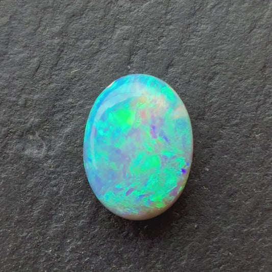 1.41ct Crystal Opal Parcel With A Green, Blue Play Of Color, From Lightning Ridge Australia