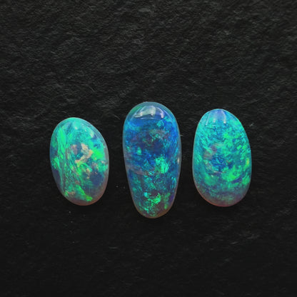 1.4ct Bundle (Price For Parcel)Freeform Crystal Opals With Bright full Faced Patterns