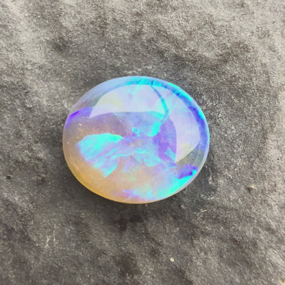 0.9cts Affordable Crystal Opal With A Green Blue Play Of Color, From Lightning Ridge Australia
