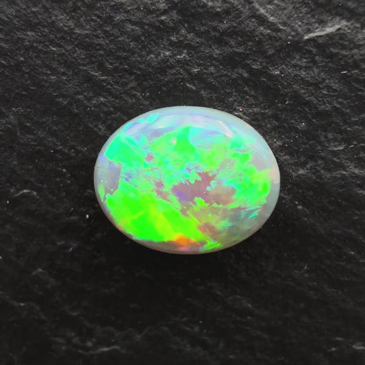 1.04ct Affordable Dark Opal With A Vivid Green Broadflash Pattern