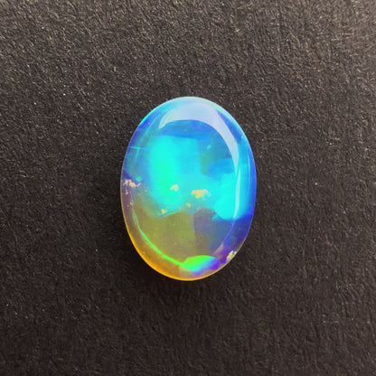 0.47cts Top Gem Crystal Opal With A Green Blue Play Of Color, From Lightning Ridge Australia