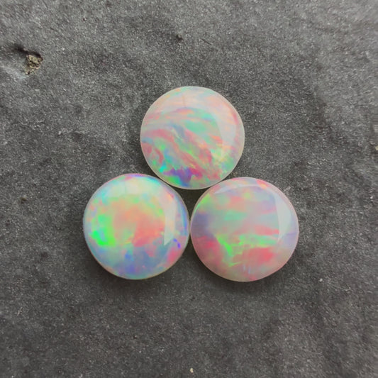 (Price For Parcel) 5mm Round Crystal Opals With A Red Multicolor Play Of Color, From Lightning Ridge Australia