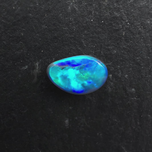 0.70ct Affordable Black opal With A Blue-Green Broadflash Pattern