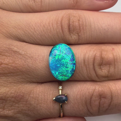 4.80cts Black Crystal with a Green Blue Play of Color, From Lightning Ridge Australia