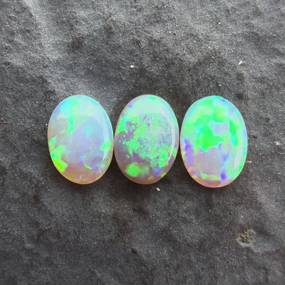 6mm x 4mm Crystal Opal Bundle With Green Blue Play Of Color, From Lightning Ridge Australia
