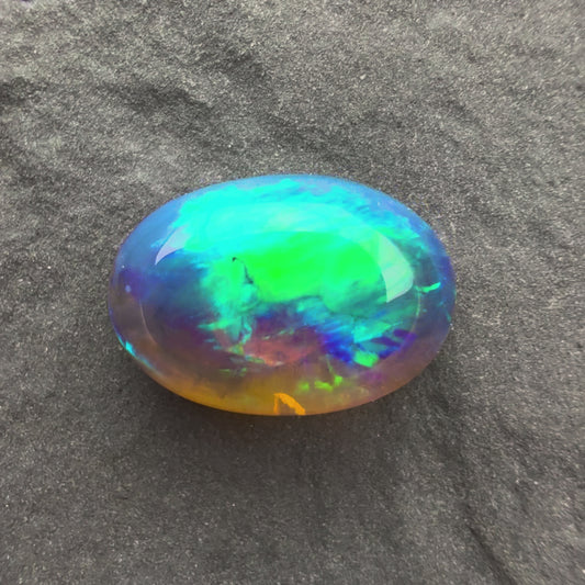2.35cts Gem Crystal Opal With Green Blue Pattern