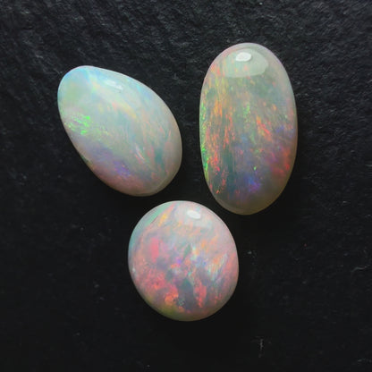 BUNDLE (Price For Parcel) Assorted Light Based Opals With Warm Color Palettes