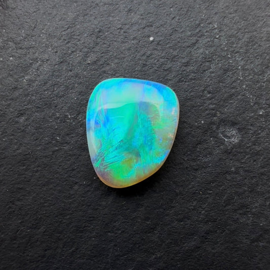 1.00cts Crystal Opal With A Green, Blue Play Of Color, From Lightning Ridge Australia