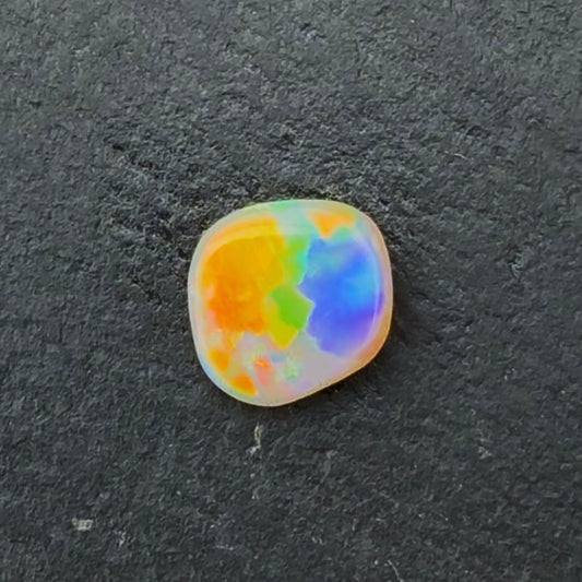 0.84ct Crystal Opal With Green, Yellow, Gold Play Of Color, From Lightning Ridge Australia