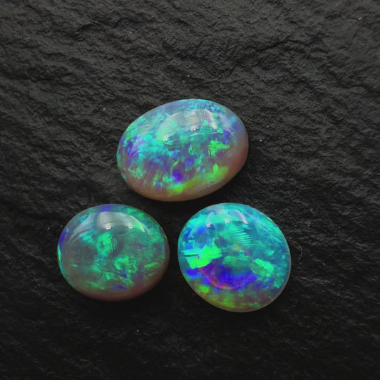 1.58ct BUNDLE (Price For Parcel) Small Bright Dark Opals With Minty Green-Blue Colors