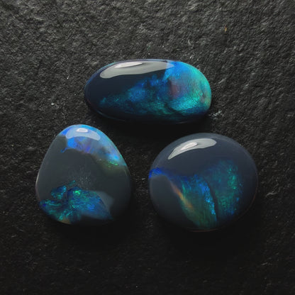 BUNDLE (Price For Parcel) Black Opals With Streaks Of Green And Blue