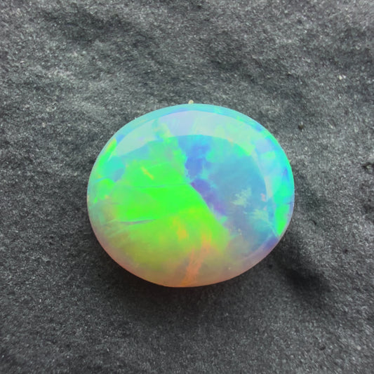0.54cts Affordable Gem Crystal Opal With A Green Blue Pattern